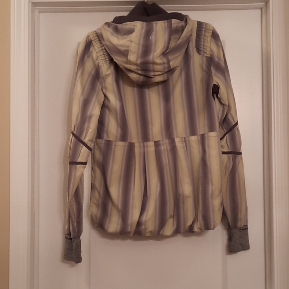 Lululemon jacket - Picture 2 of 2